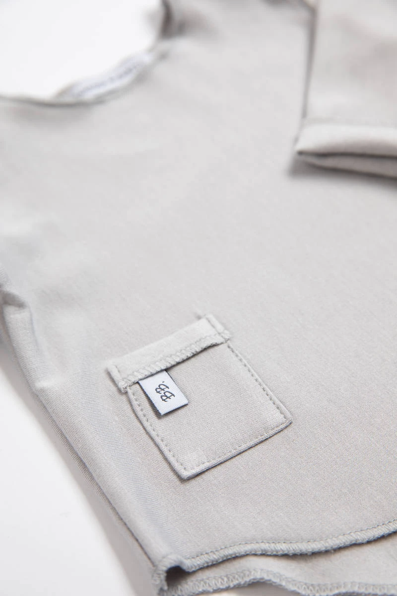 Bio Bambus UV Shirt Mit Tasche In Hellgrau 4 Bio Bambus UV Shirt Mit Tasche In Hellgrau – Bild 2