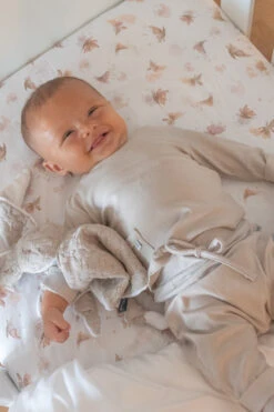 Bio Bambus Shirt Mit Tasche In Sand 20 Bio Bambus Shirt Mit Tasche In Sand -Babybekleidungs geschäft 52ef40 5122779d7b2b4a1b9d990e8f31cedcb7 mv2 b62c415e faac 488a 83e2 6ddac0e8eb68