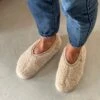 Alwero Bio Hausschuhe Erwachsene Beige 2 Alwero Bio Hausschuhe Erwachsene Beige -Babybekleidungs geschäft 52ef40 54bae4bf344843188f97c16f629754e5 mv2