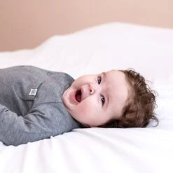 Cloby Bio Bambus Strampler Mit UV Schutz +50 Verschied.Farben 24 Cloby Bio Bambus Strampler Mit UV Schutz +50 Verschied.Farben -Babybekleidungs geschäft 52ef40 887d21fe9a404ac1a0ea4edddbc322b6 mv2