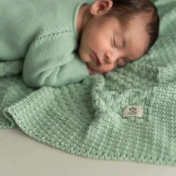 Micu Micu Newborn Babystrickdecke Aus Biobaumwolle In Mint -Babybekleidungs geschäft 5f121178f6a717dc58b1dd7566ae97fa78db0059dc50971c09638a23b4b74331 86403e96 9698 4685 8996 181946b10895