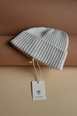 Lille Toni Merino Mitwachsender Babystrampler In Creme -Babybekleidungs geschäft 8bbd2ba9e501e78a7d1c6b0c0cb7ebc4 e0c9758e 2900 47b6 9207 cb6808cb387a