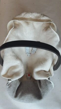 Alwero Bio Baby Woll Maxi Cosi Einschlagdecke Beige Ecru -Babybekleidungs geschäft AlweroEinschlagdeckeMaxicosiBioWolleWinterbaby