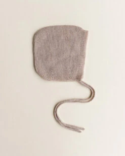 Hvid Merino Erstlingsmuetze Bonnet Verschiedene Farben 15 Hvid Merino Erstlingsmuetze Bonnet Verschiedene Farben -Babybekleidungs geschäft BONNETNEWBORNSAND front 1296x e5a0c4c0 c5b8 45b4 a761 62a757eefad1