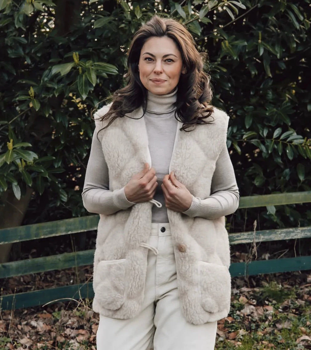 Alwero Erwachsenen Wollweste Onion Special Edition In Beige 7 Alwero Erwachsenen Wollweste Onion Special Edition In Beige – Bild 5