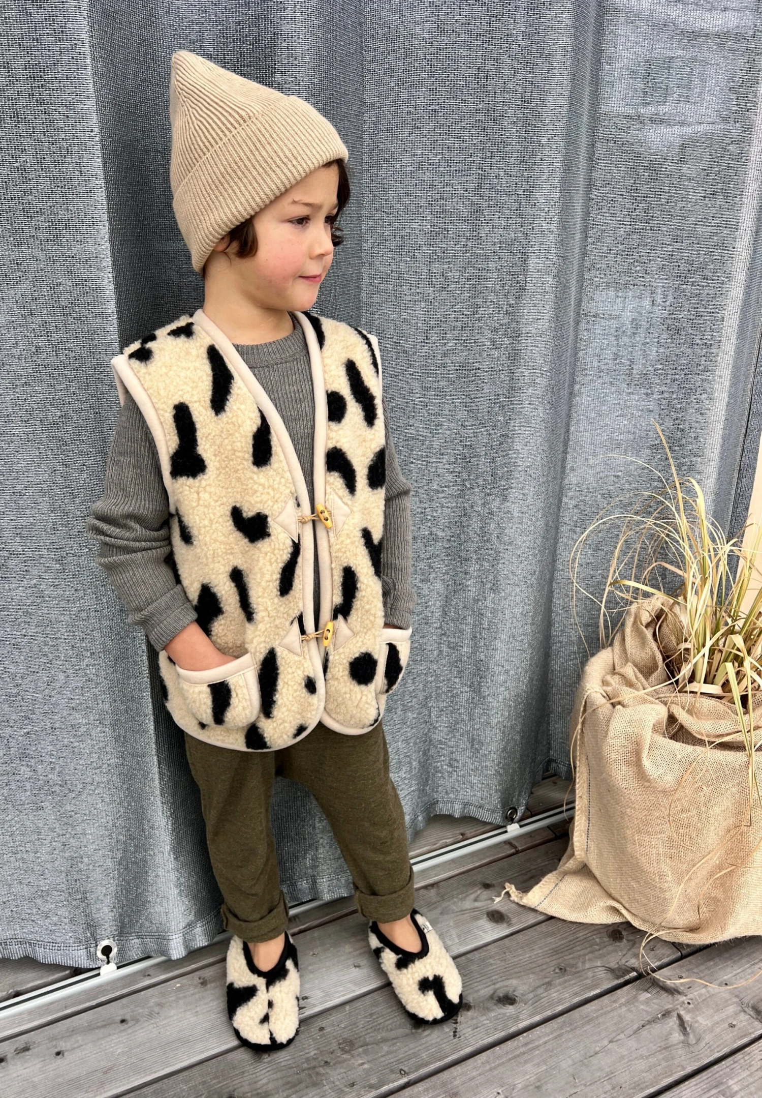 Alwero Kinder Bio Wollweste LEO Gepard 13 Alwero Kinder Bio Wollweste LEO Gepard – Bild 11