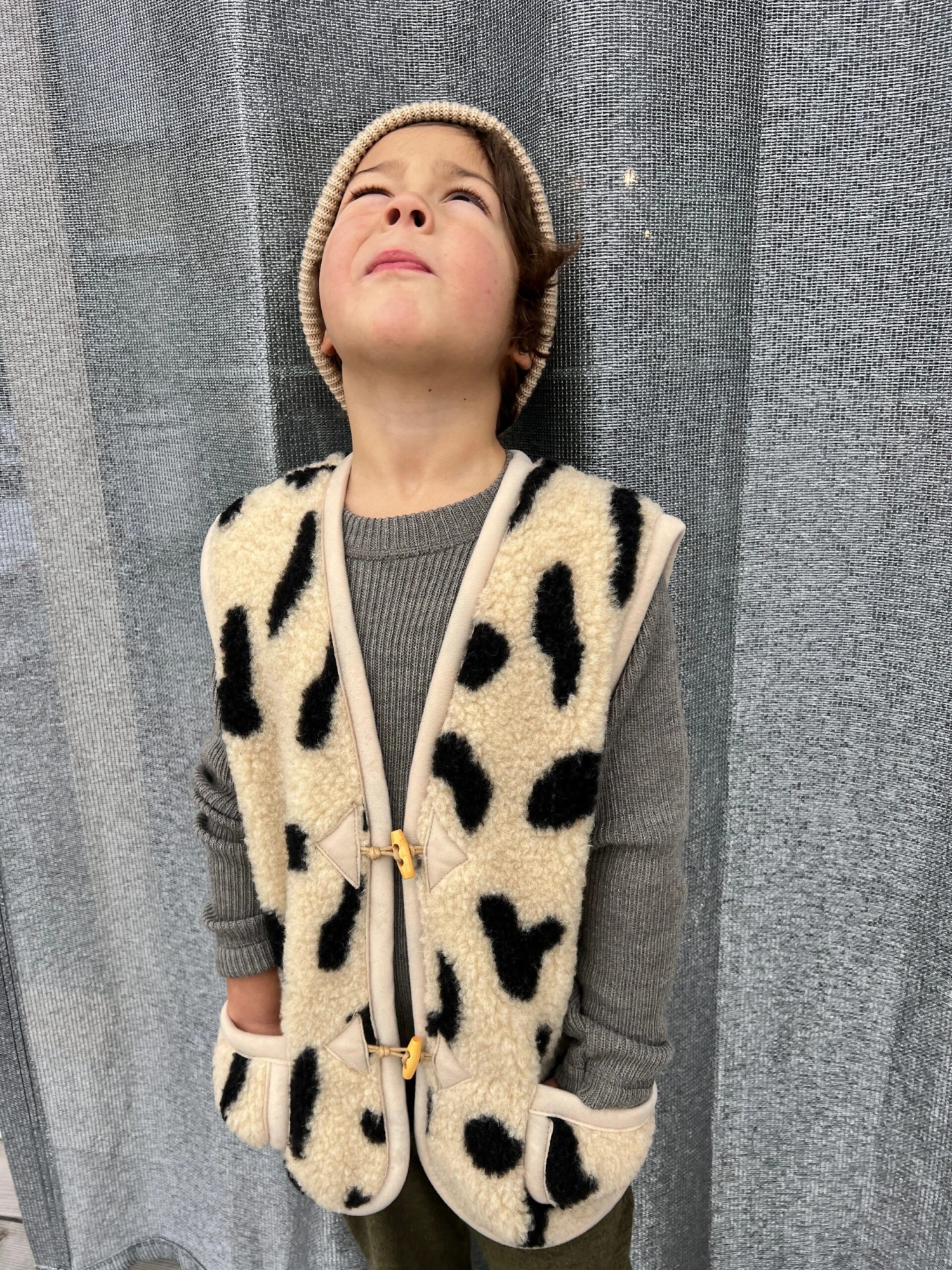 Alwero Kinder Bio Wollweste LEO Gepard 14 Alwero Kinder Bio Wollweste LEO Gepard – Bild 12