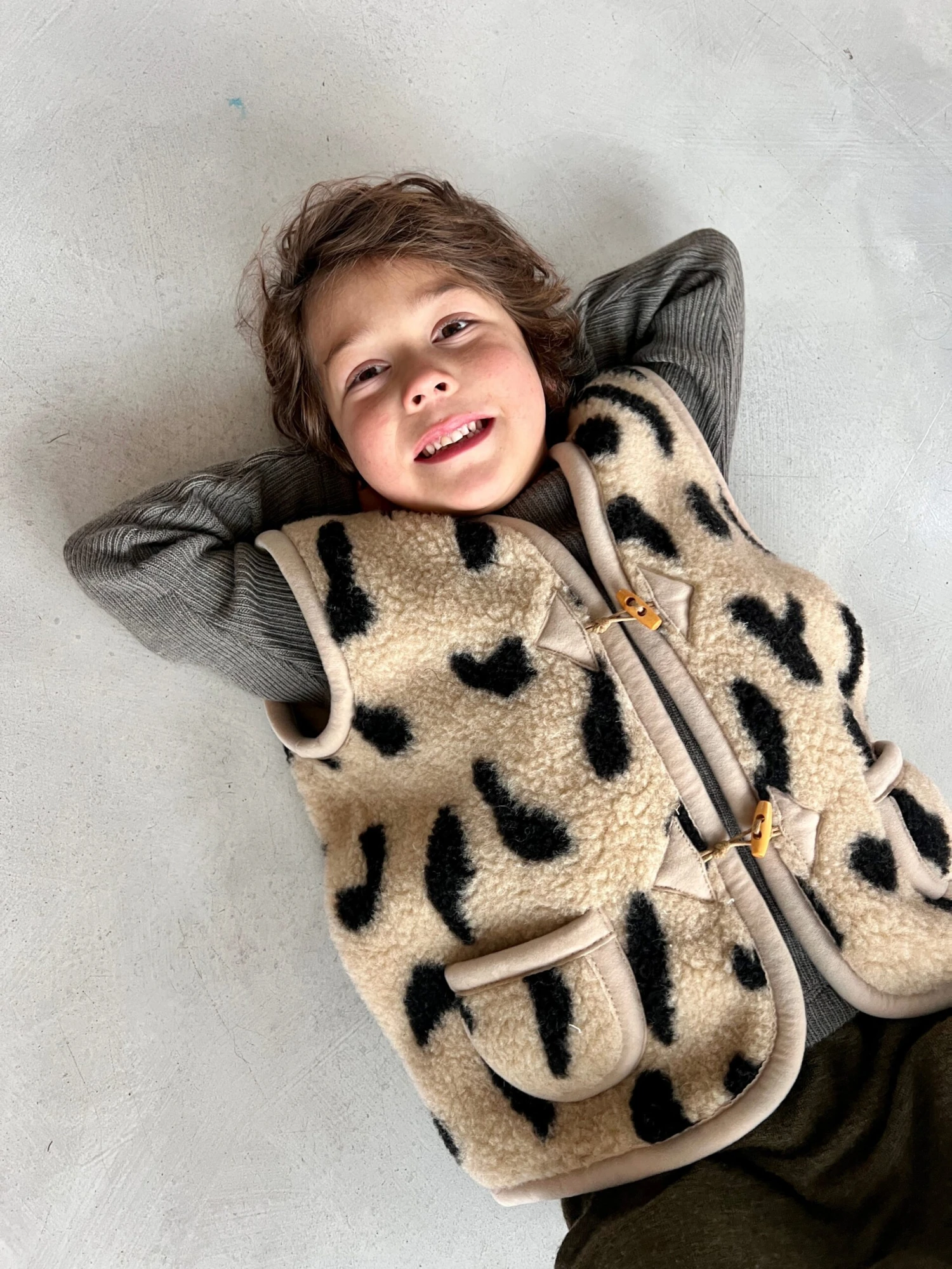 Alwero Kinder Bio Wollweste LEO Gepard 17 Alwero Kinder Bio Wollweste LEO Gepard – Bild 15