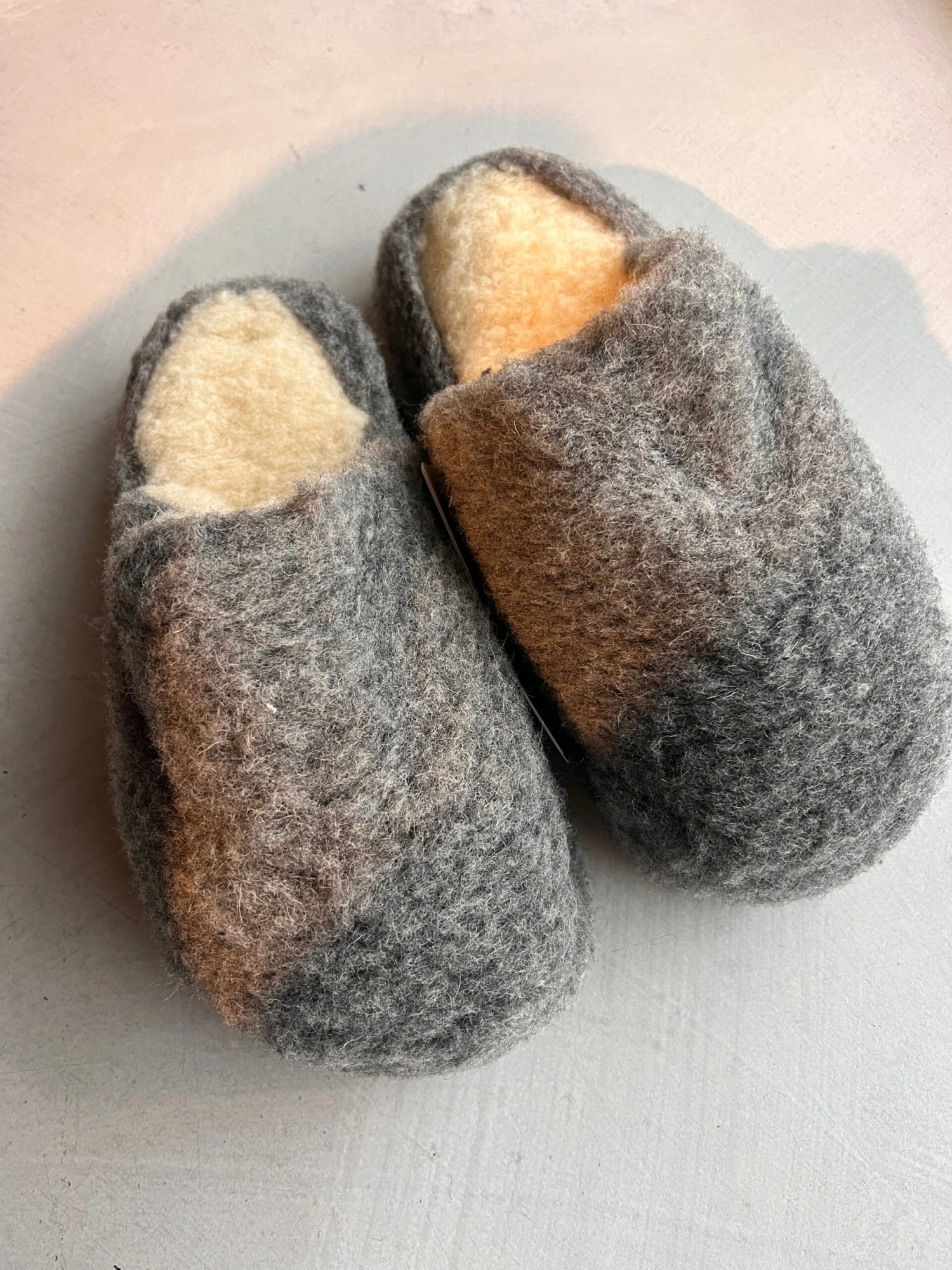 Alwero Bio Woll Hausschuhe Unisex Erwachsene Slipper Anthrazit 4 Alwero Bio Woll Hausschuhe Unisex Erwachsene Slipper Anthrazit – Bild 2