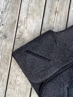 Alwero Erwachsenen Wollweste "Light POS" Black 16 Alwero Erwachsenen Wollweste "Light POS" Black -Babybekleidungs geschäft IMG 46482