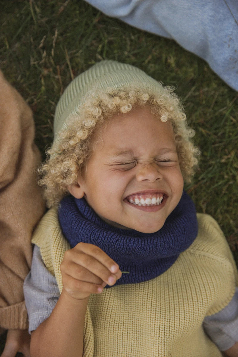 Hvid Merino Schlauchschal Kids Mitwachsend Verschiedene Farben 4 Hvid Merino Schlauchschal Kids Mitwachsend Verschiedene Farben – Bild 2