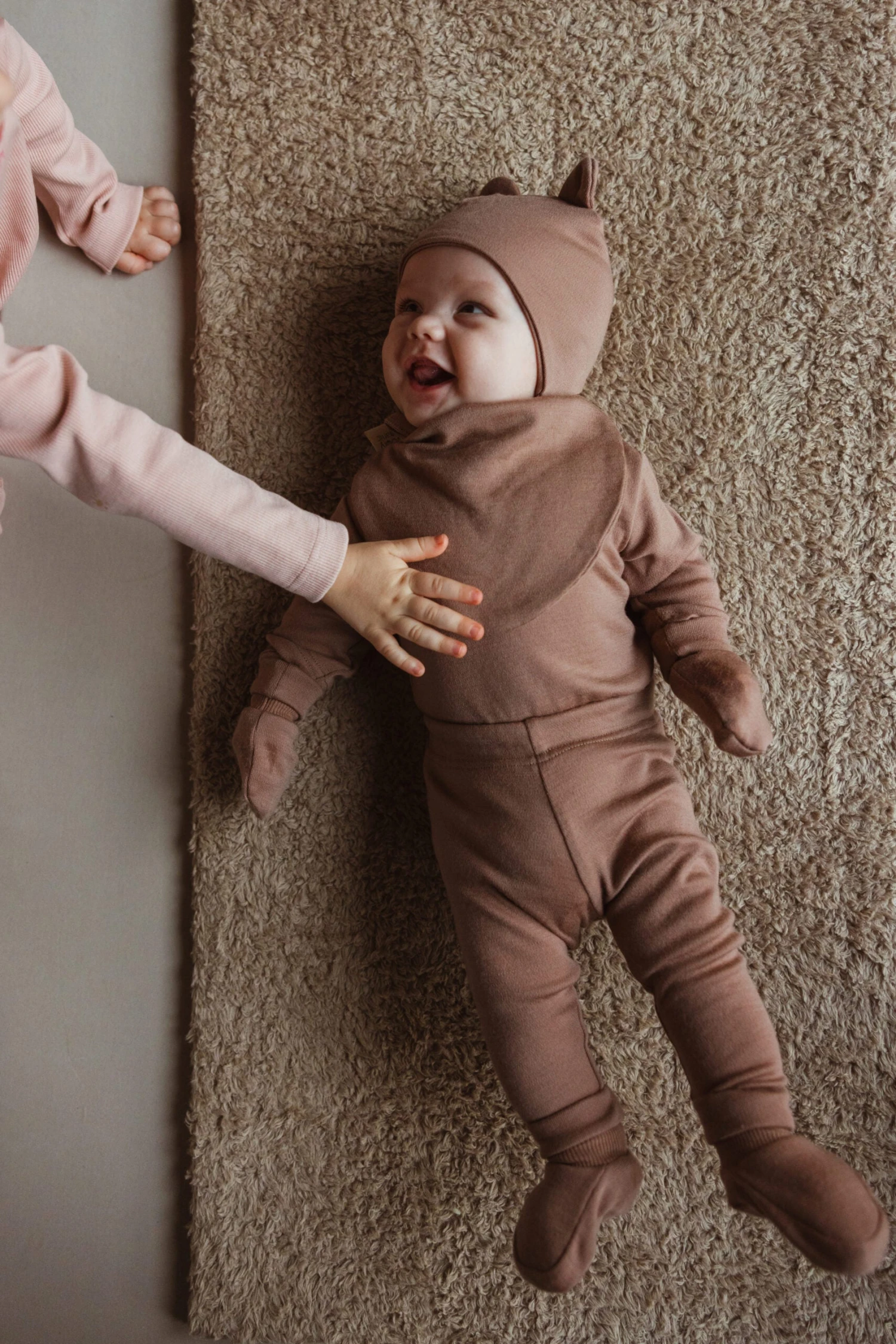 Wooly Organic Bio Newborn Booties Unisex Aus Merinowolle In Tiramisu 4 Wooly Organic Bio Newborn Booties Unisex Aus Merinowolle In Tiramisu – Bild 2