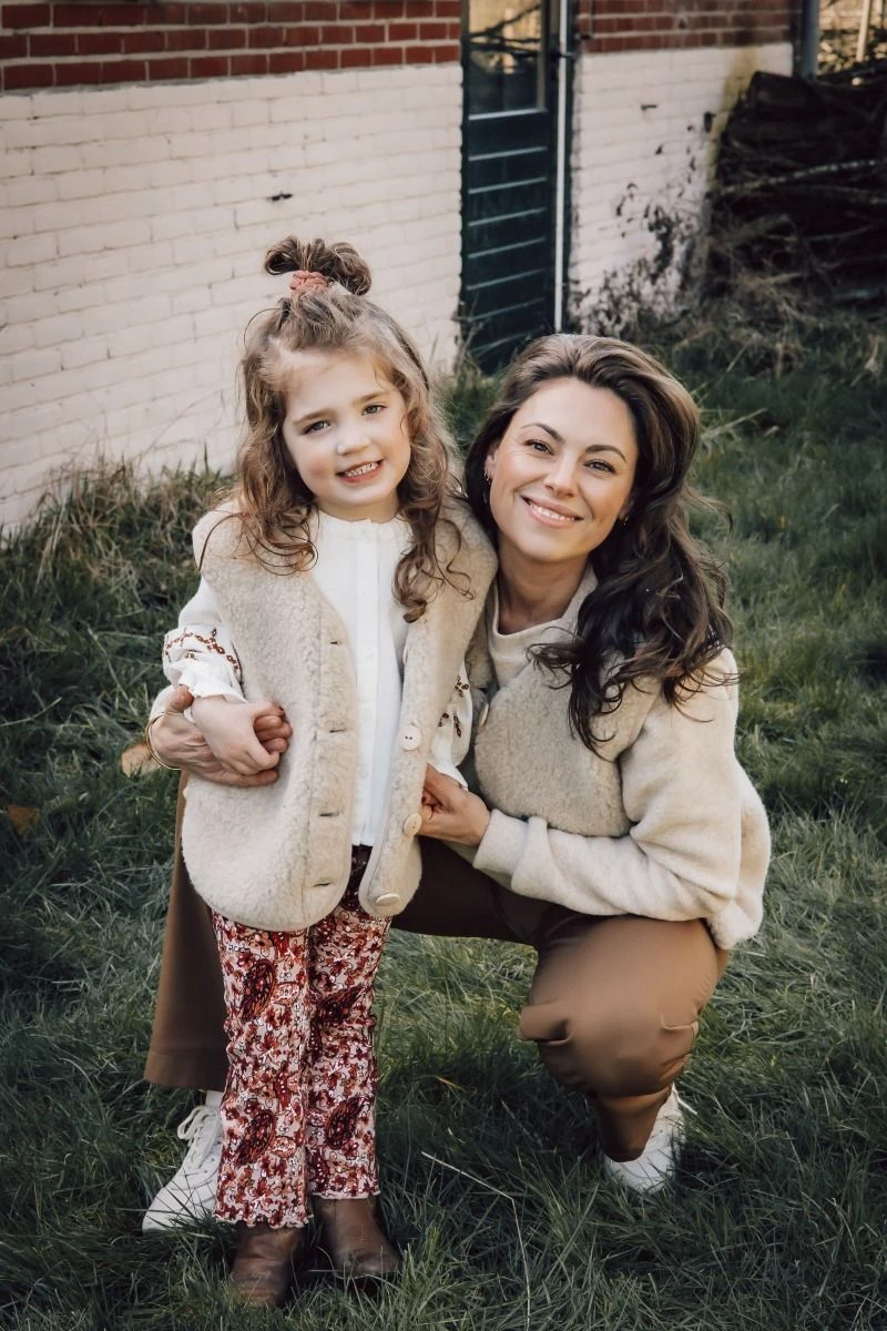 Alwero Kinder Bio Wollweste "PO Junior" Light In Beige 4 Alwero Kinder Bio Wollweste "PO Junior" Light In Beige – Bild 2