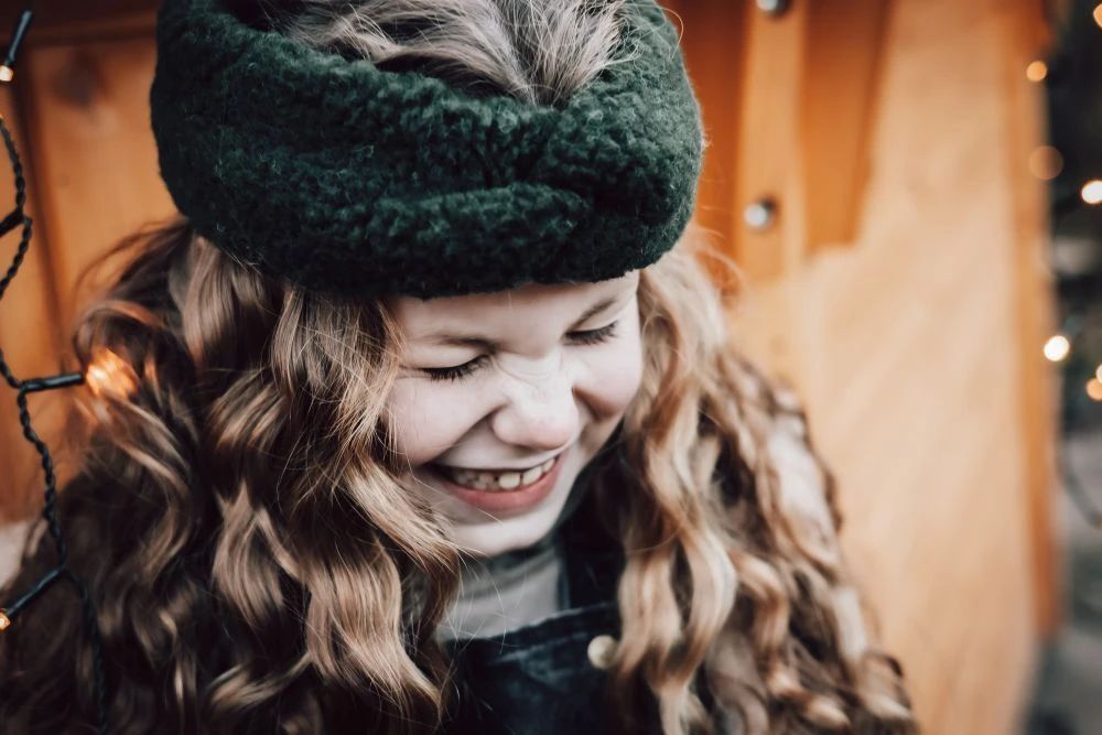 Alwero Woll Stirnband Coni MiniMe In Dunkelgruen 4 Alwero Woll Stirnband Coni MiniMe In Dunkelgruen – Bild 2