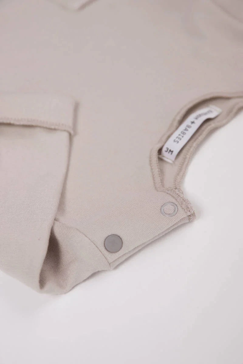 Bio Bambus Shirt Mit Tasche In Sand 5 Bio Bambus Shirt Mit Tasche In Sand – Bild 3