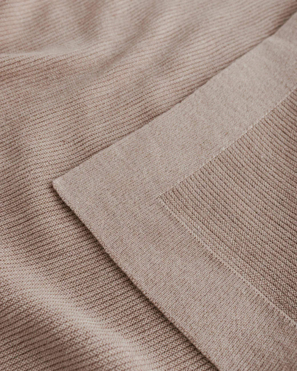 Hvid Merino Babydecke "Gust" In Sand 5 Hvid Merino Babydecke "Gust" In Sand – Bild 3