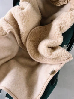 Alwero Bio Woll Baby Einschlagdecke Maxi Cosi Beige -Babybekleidungs geschäft lio coucou natur 34