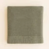 Hvid Merino Babydecke "Gust" In Artischok 1 Hvid Merino Babydecke "Gust" In Artischok -Babybekleidungs geschäft vidbabydeckemerinogustartischok 1